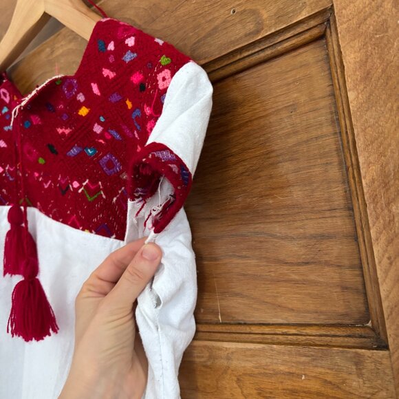 Beautiful Mexican Mayan Huipil Top - Picture 3 of 4